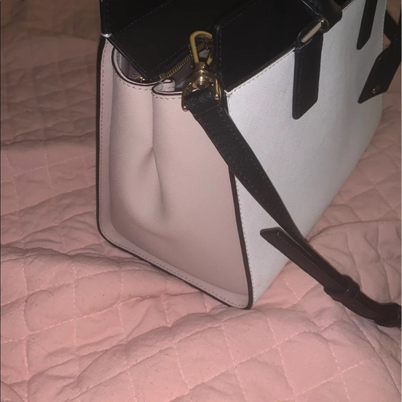 Kate Spade Purse & Wallet - Picture 2 of 7